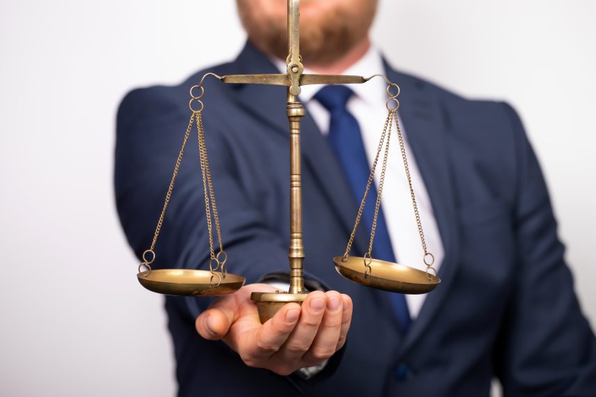 Efeito da condenação na legislação extravagante